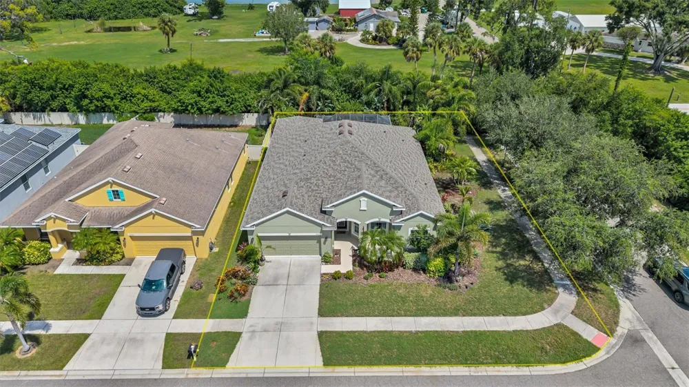 1503 YALE CASTLE COURT Ruskin, FL 33570