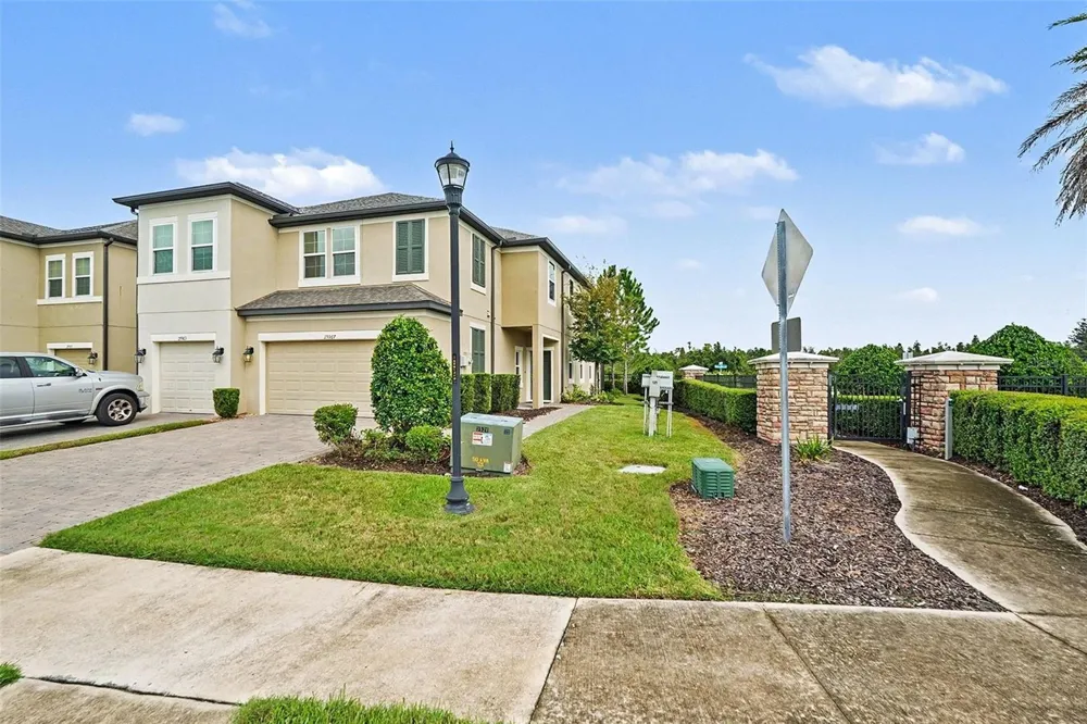 29967 SOUTHWELL LANE Wesley Chapel, FL 33543
