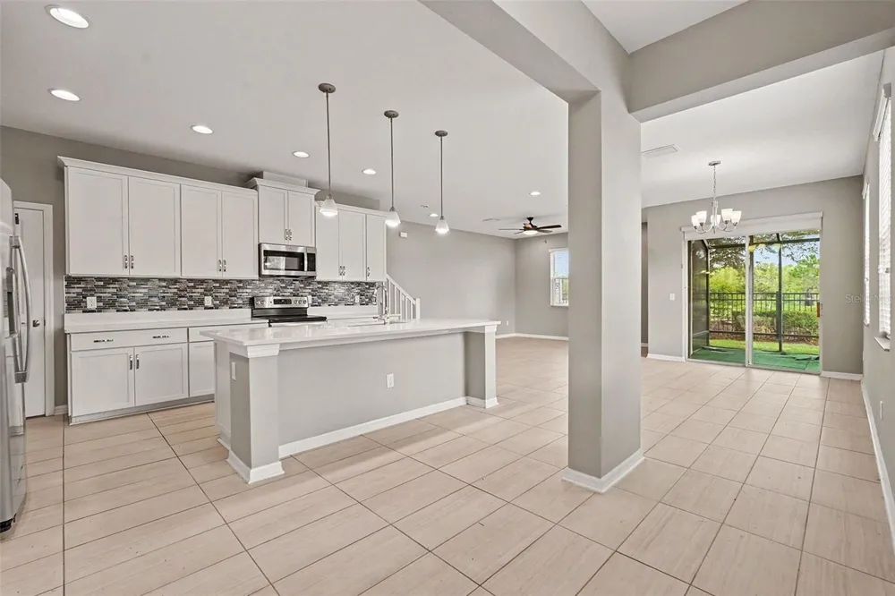 29967 SOUTHWELL LANE Wesley Chapel, FL 33543