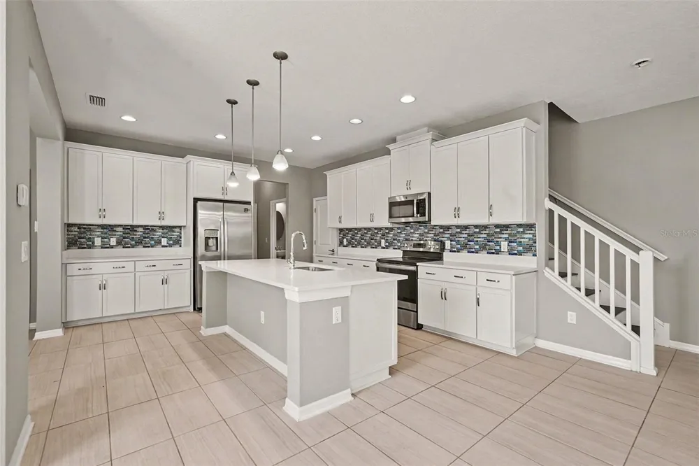 29967 SOUTHWELL LANE Wesley Chapel, FL 33543