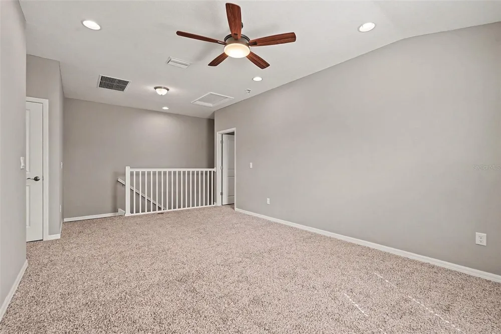 29967 SOUTHWELL LANE Wesley Chapel, FL 33543
