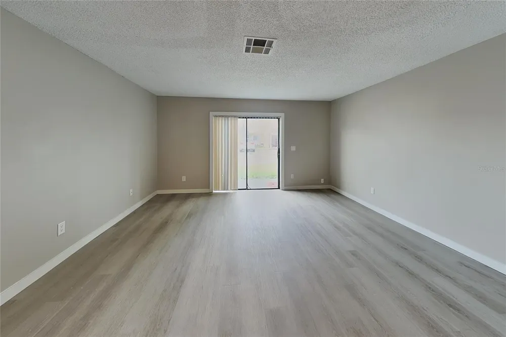 133 JONES LANE #B Kissimmee, FL 34743