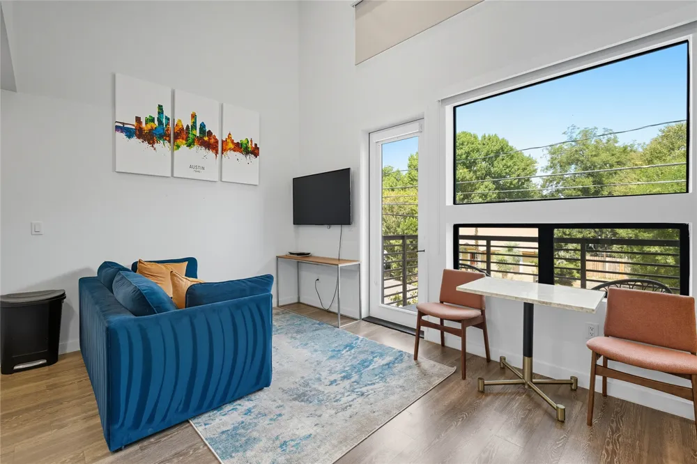49 Navasota Street #205 Austin, TX 78702