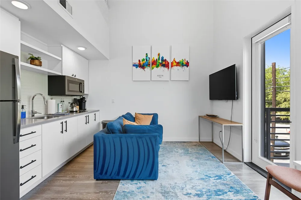 49 Navasota Street #205 Austin, TX 78702