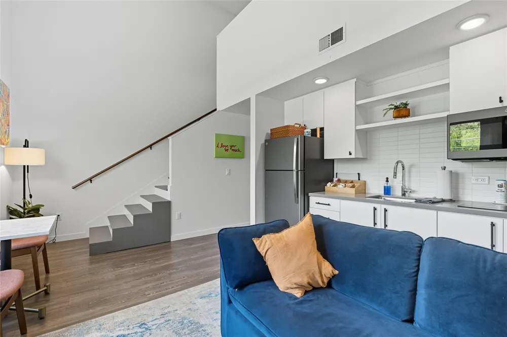 49 Navasota Street #205 Austin, TX 78702