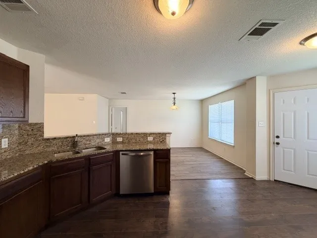 18421 Crestwind Cove Elgin, TX 78621