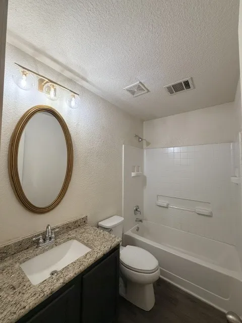 18421 Crestwind Cove Elgin, TX 78621