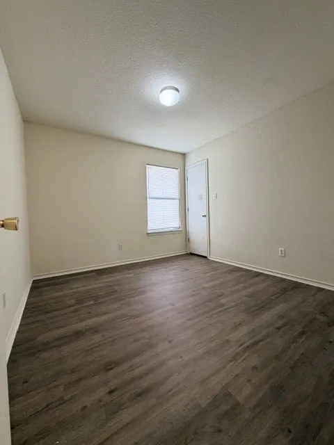18421 Crestwind Cove Elgin, TX 78621