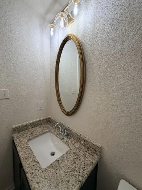 18421 Crestwind Cove Elgin, TX 78621
