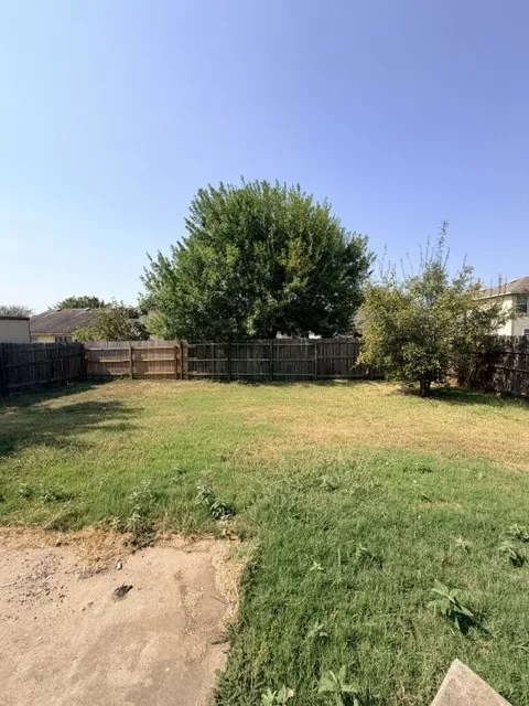 18421 Crestwind Cove Elgin, TX 78621