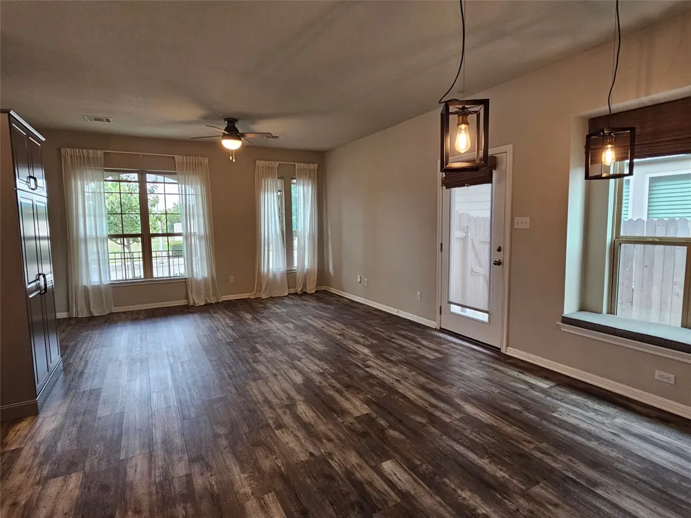 2800 Seneca Path #39 Georgetown, TX 78628