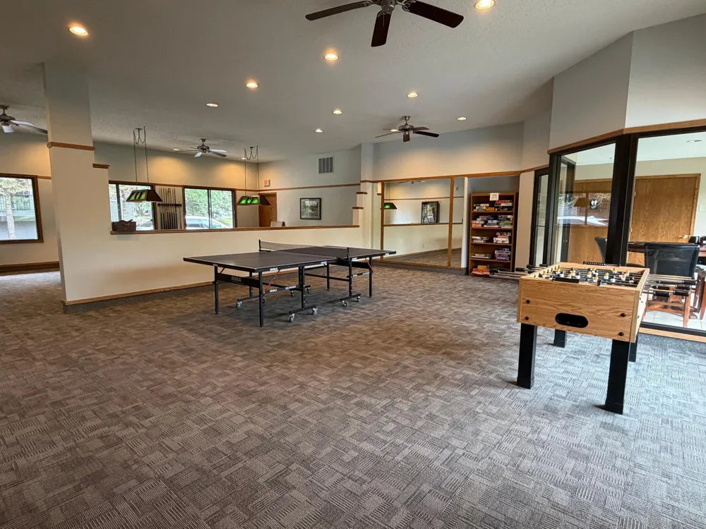 7063 Oak Pointe Curve Bloomington, MN 55438