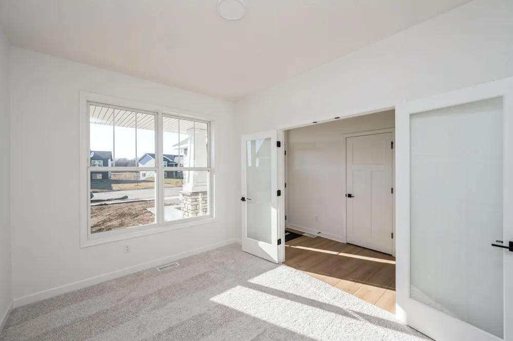 819 Longmeadow Lane Waconia, MN 55387