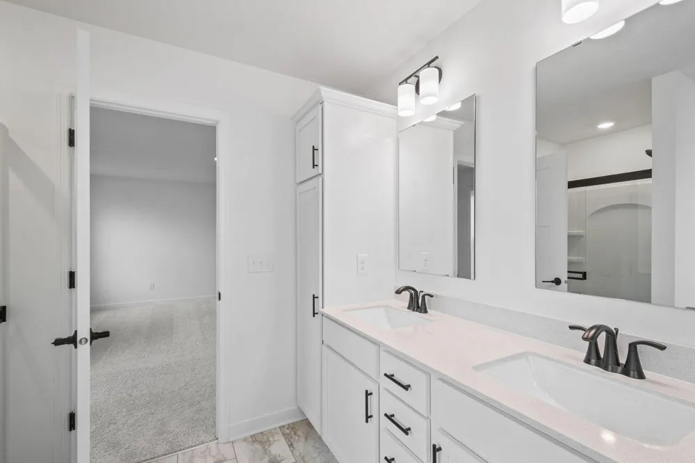 819 Longmeadow Lane Waconia, MN 55387