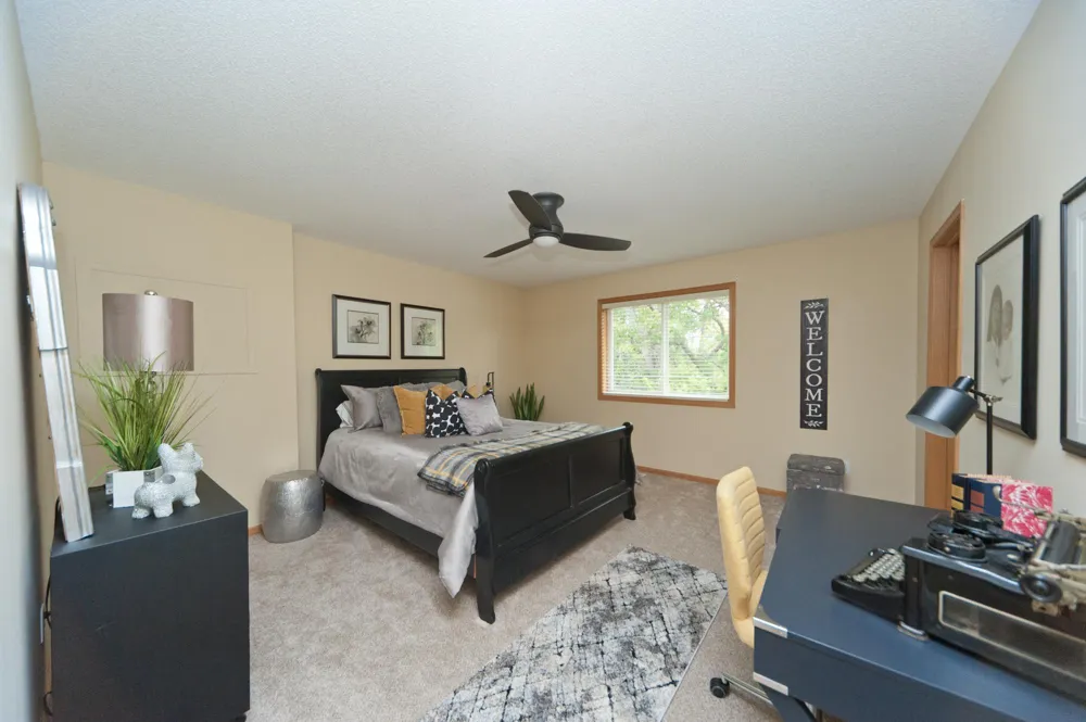 7013 Connelly Court Savage, MN 55378