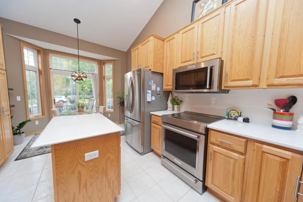 7013 Connelly Court Savage, MN 55378