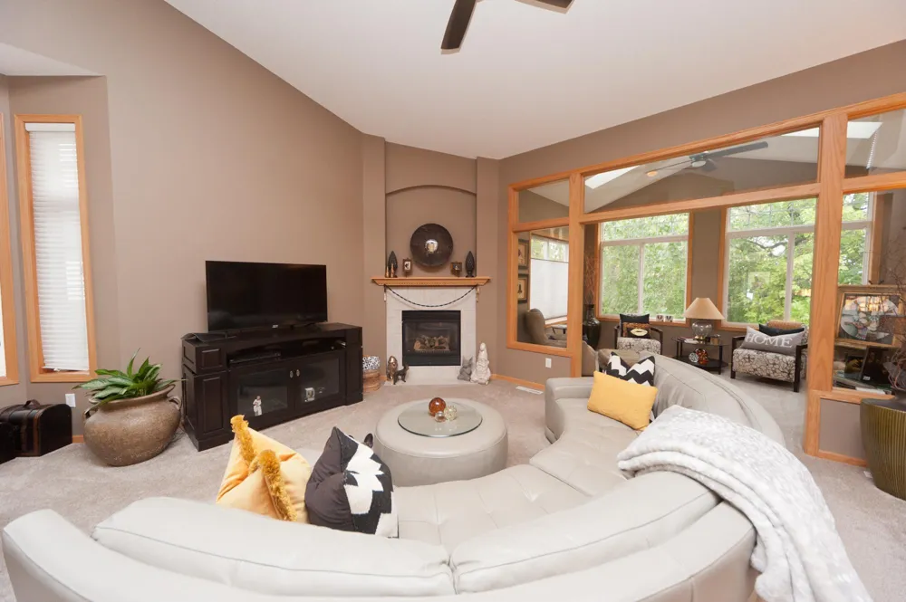7013 Connelly Court Savage, MN 55378