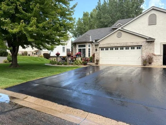 7013 Connelly Court Savage, MN 55378