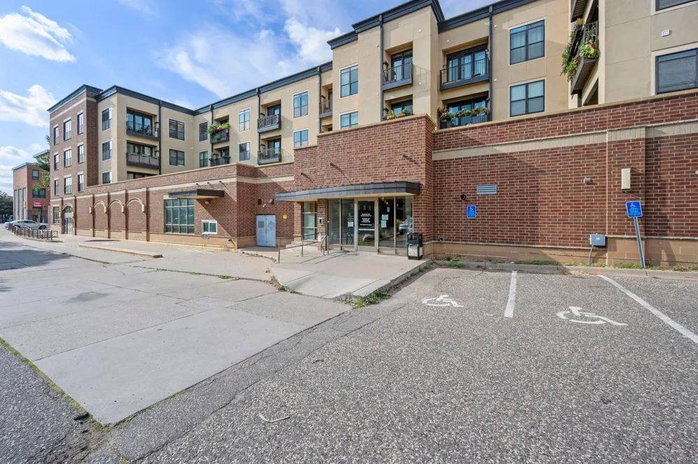 15 E Franklin Avenue #210 Minneapolis, MN 55404