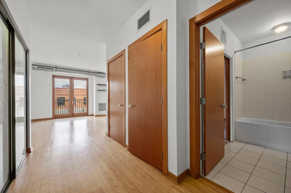15 E Franklin Avenue #210 Minneapolis, MN 55404