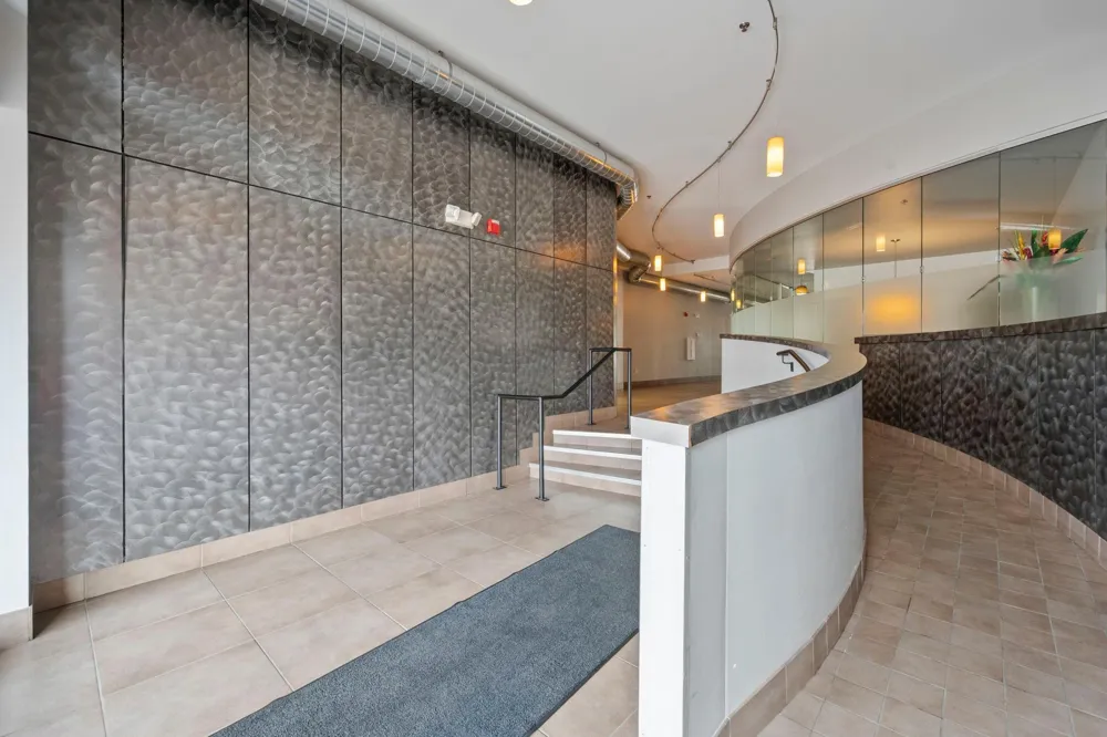 15 E Franklin Avenue #210 Minneapolis, MN 55404