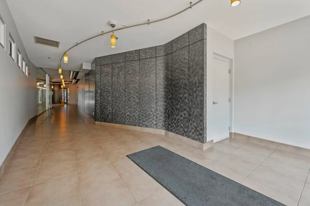 15 E Franklin Avenue #210 Minneapolis, MN 55404