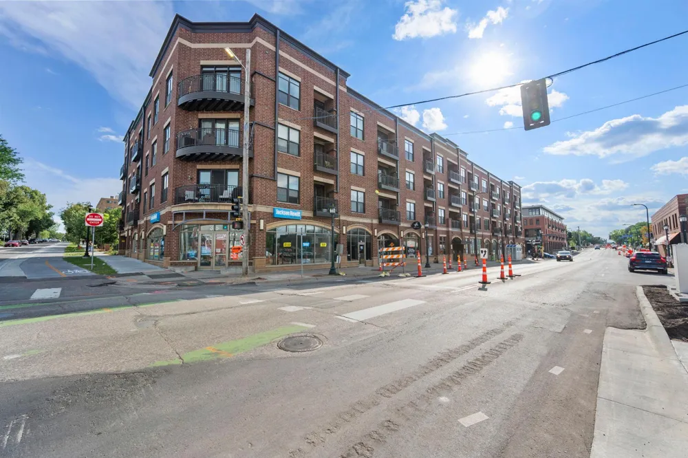 15 E Franklin Avenue #210 Minneapolis, MN 55404