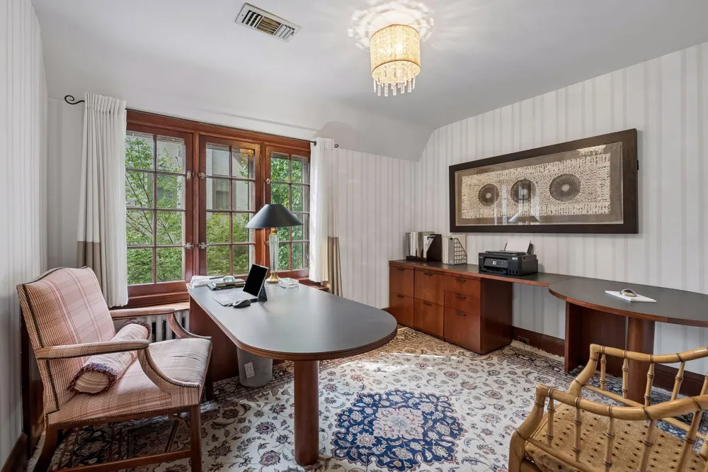 2825 Brookwood Terrace Minneapolis, MN 55410
