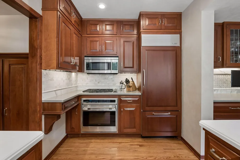2825 Brookwood Terrace Minneapolis, MN 55410