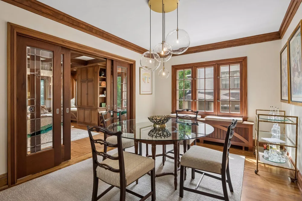 2825 Brookwood Terrace Minneapolis, MN 55410