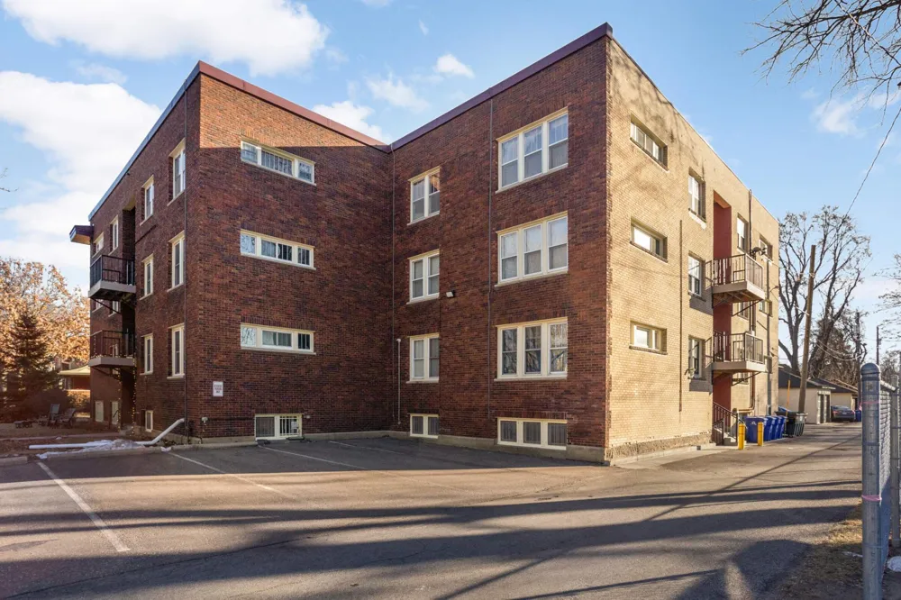 127 Lexington Parkway S #6 Saint Paul, MN 55105