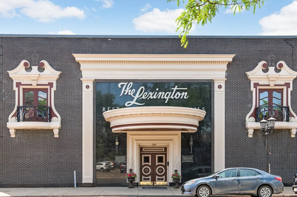 127 Lexington Parkway S #6 Saint Paul, MN 55105