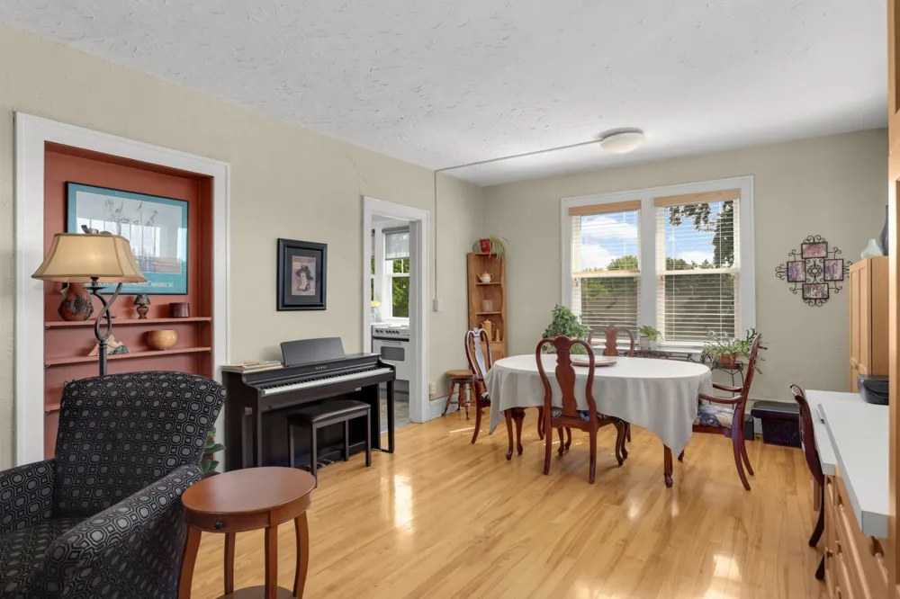 127 Lexington Parkway S #6 Saint Paul, MN 55105