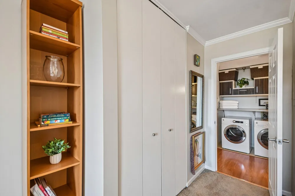 401 S 1st Street #1718 Minneapolis, MN 55401