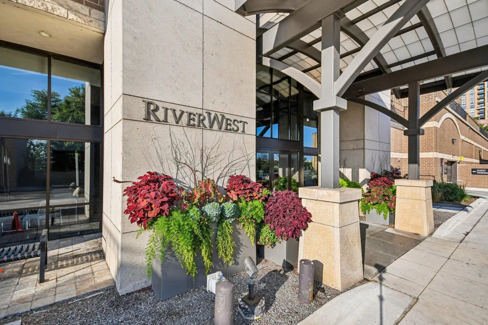 401 S 1st Street #1718 Minneapolis, MN 55401