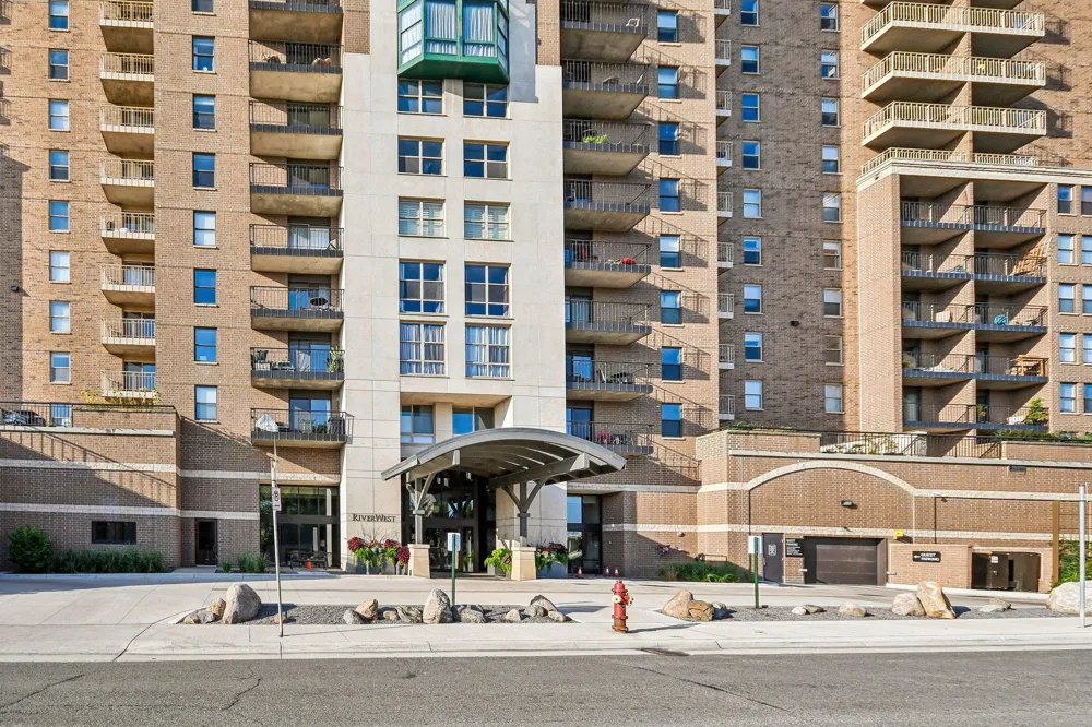 401 S 1st Street #1718 Minneapolis, MN 55401