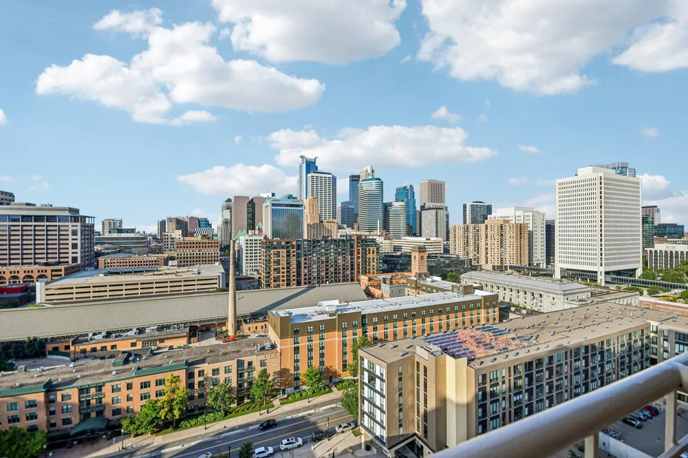 401 S 1st Street #1718 Minneapolis, MN 55401