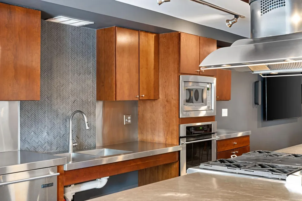401 S 1st Street #1718 Minneapolis, MN 55401