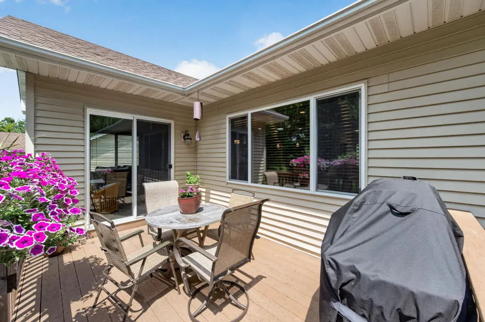 2637 Wilds Lane NW Prior Lake, MN 55372