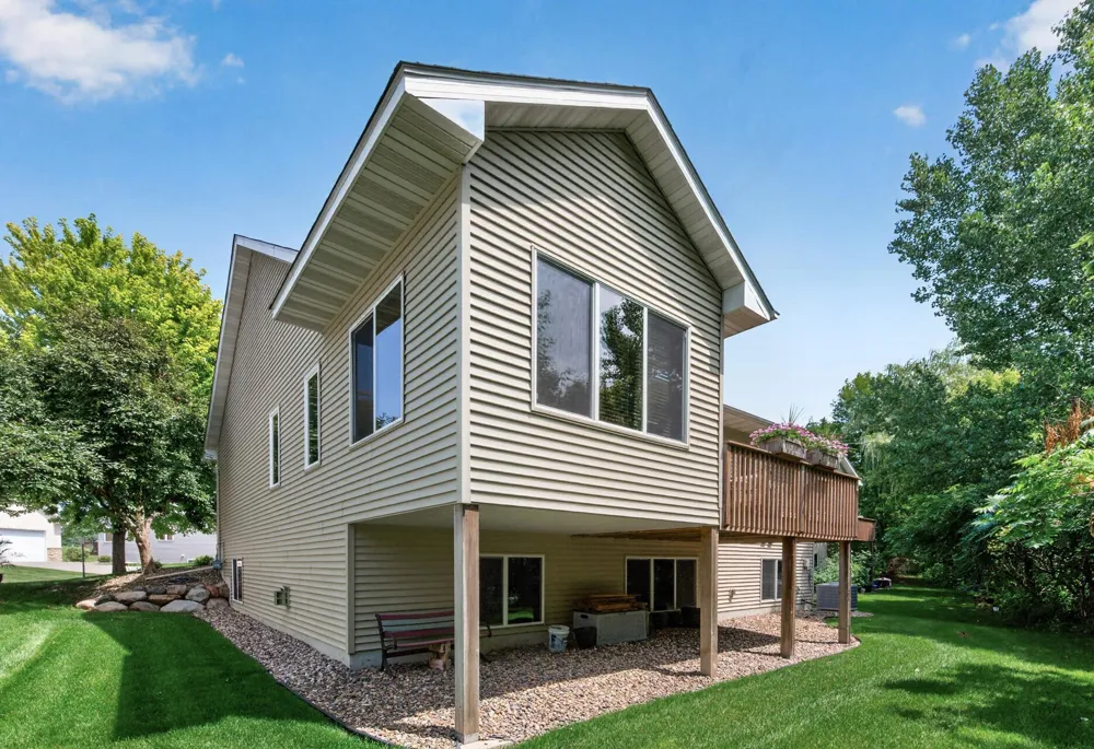 2637 Wilds Lane NW Prior Lake, MN 55372