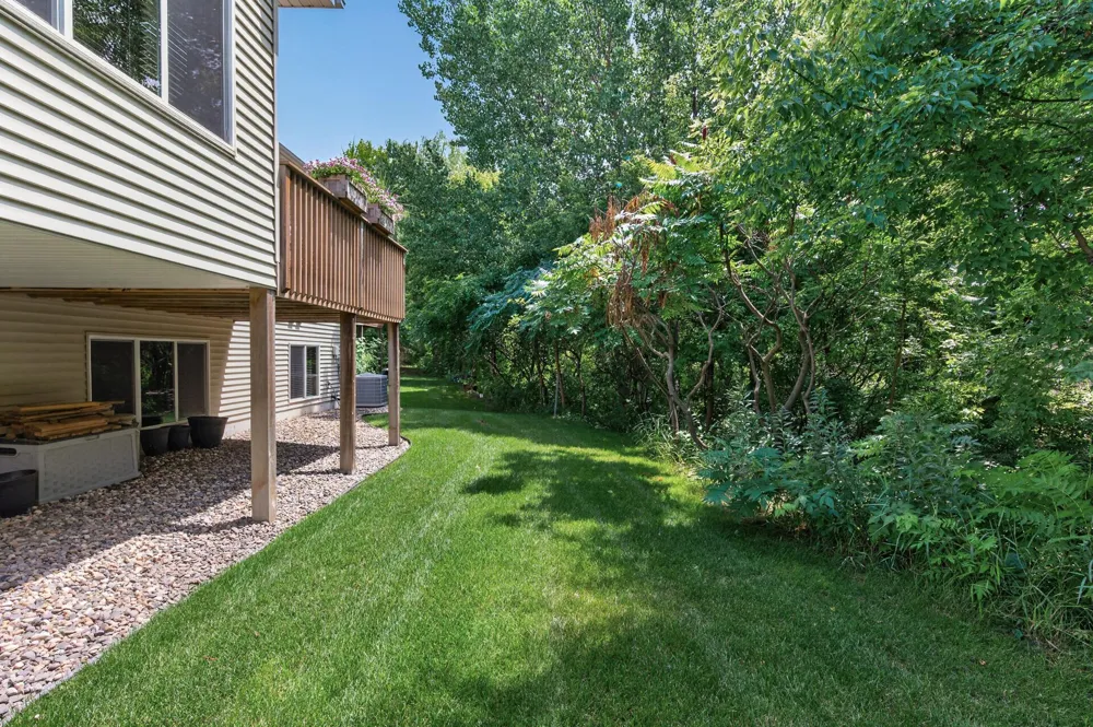2637 Wilds Lane NW Prior Lake, MN 55372