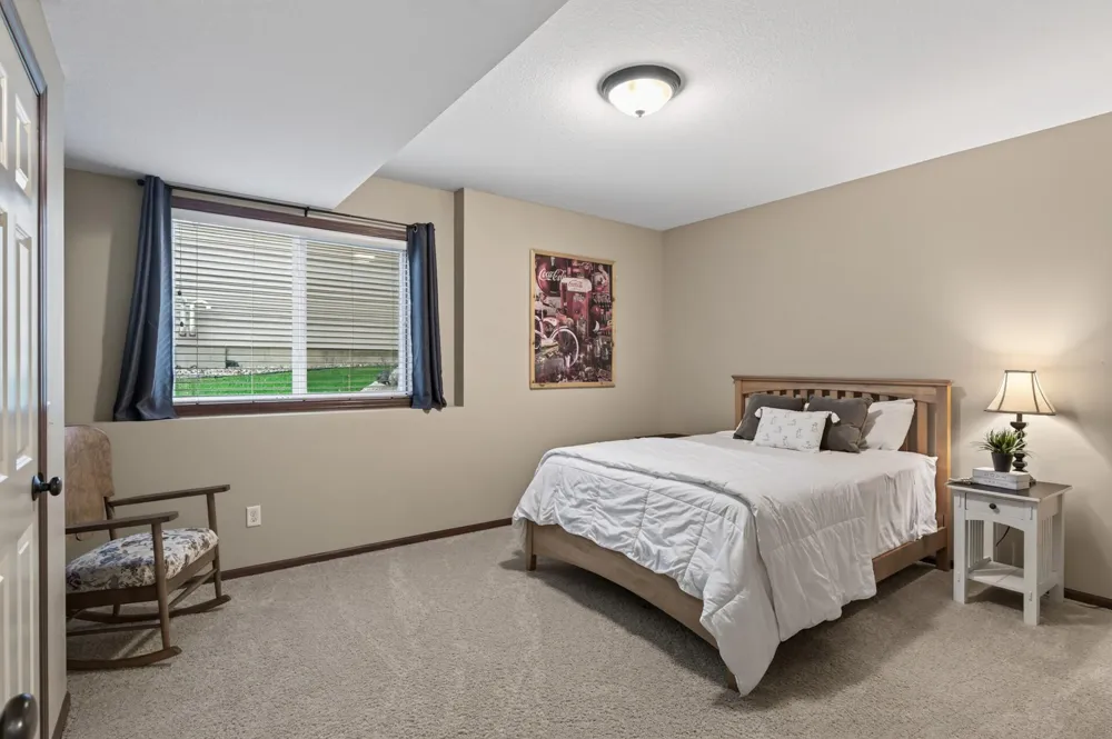 2637 Wilds Lane NW Prior Lake, MN 55372