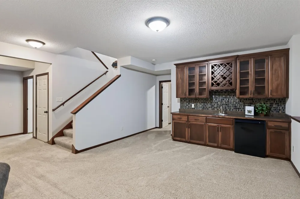 2637 Wilds Lane NW Prior Lake, MN 55372