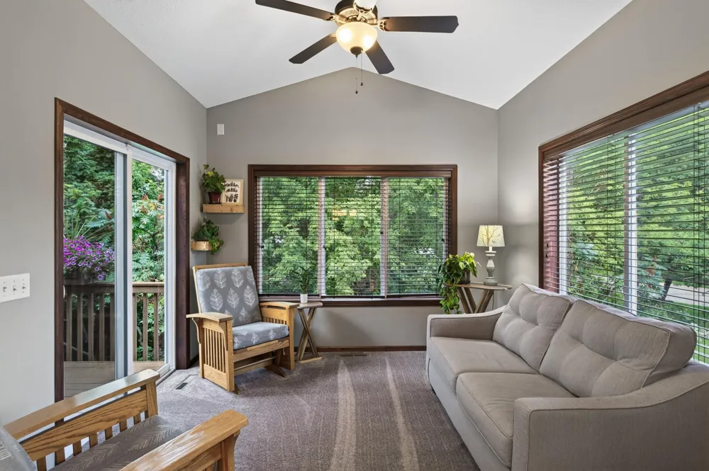 2637 Wilds Lane NW Prior Lake, MN 55372