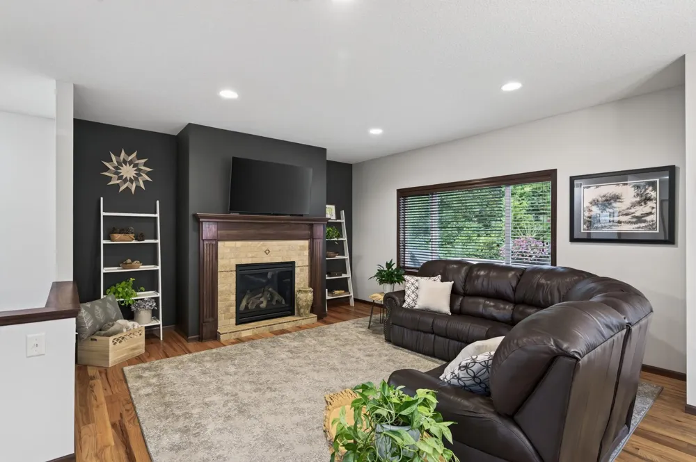 2637 Wilds Lane NW Prior Lake, MN 55372