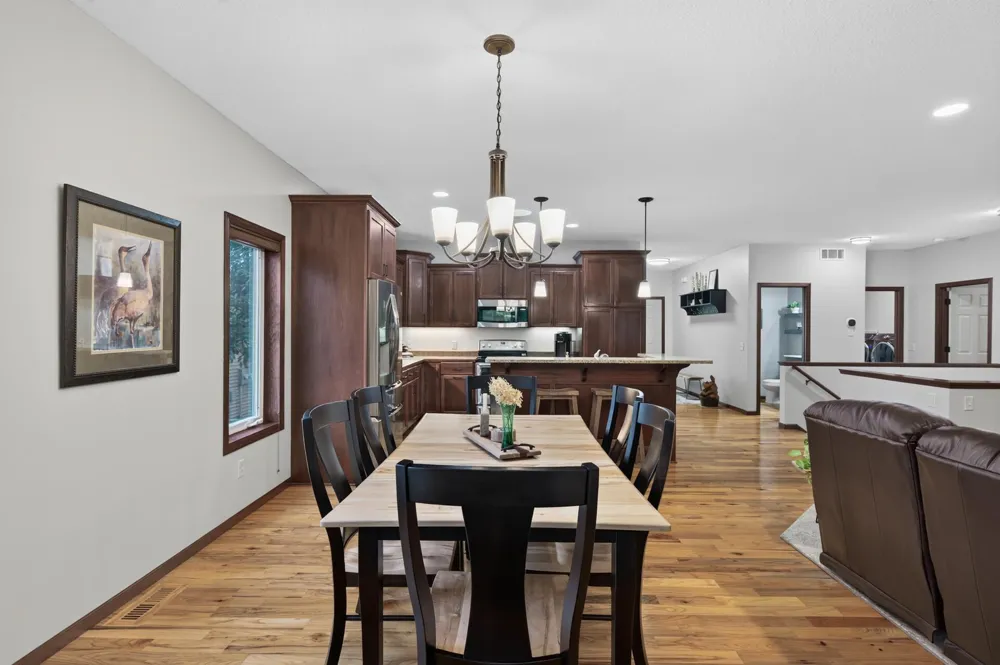 2637 Wilds Lane NW Prior Lake, MN 55372