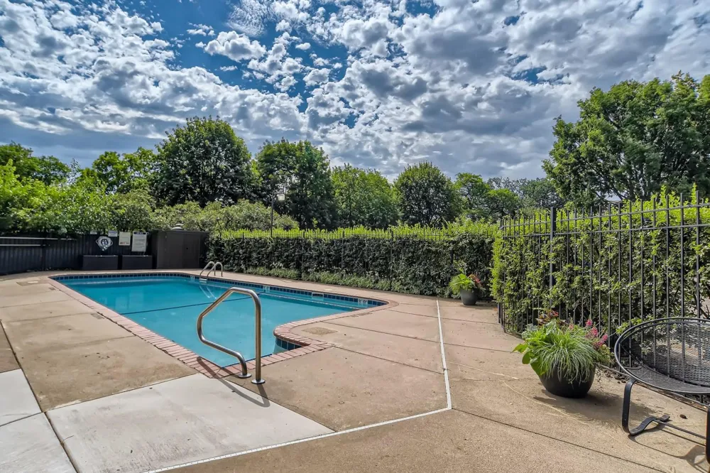 334 Cherokee Avenue #108 Saint Paul, MN 55107