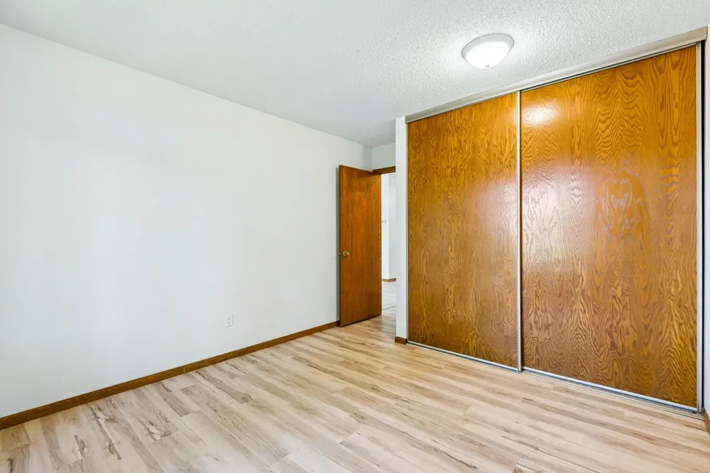 340 Inland Lane Plymouth, MN 55447