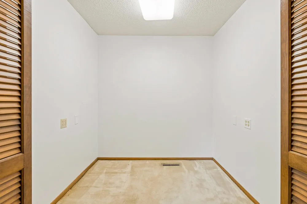 340 Inland Lane Plymouth, MN 55447