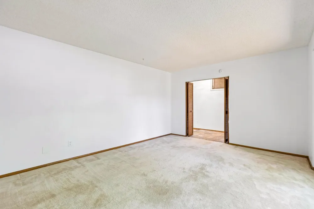 340 Inland Lane Plymouth, MN 55447